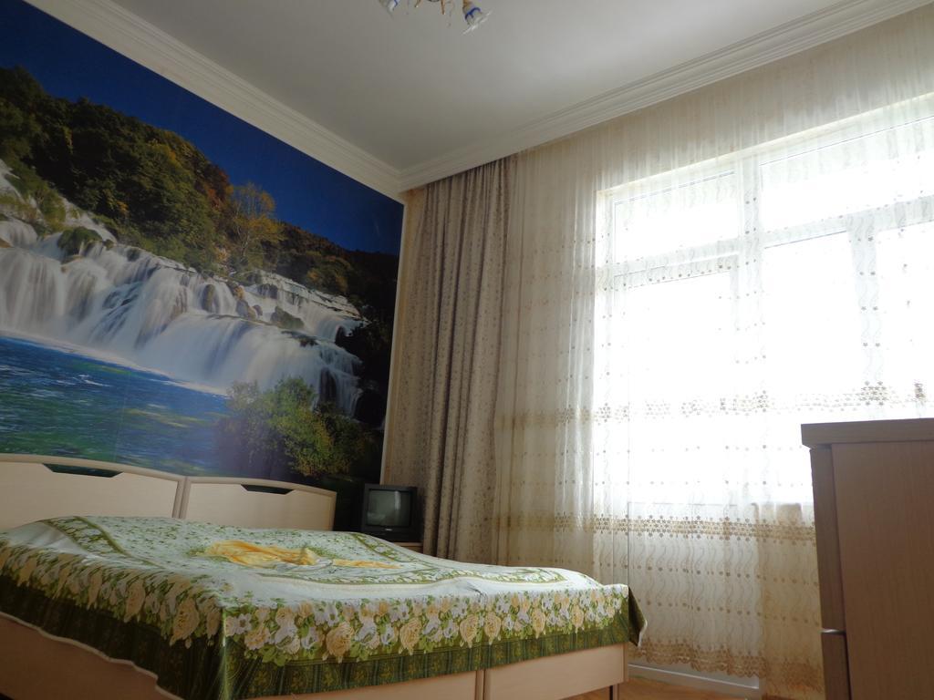 Guest House In Sarpi Exterior photo