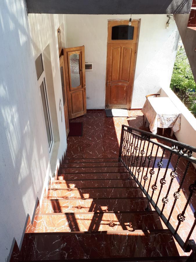 Guest House In Sarpi Exterior photo